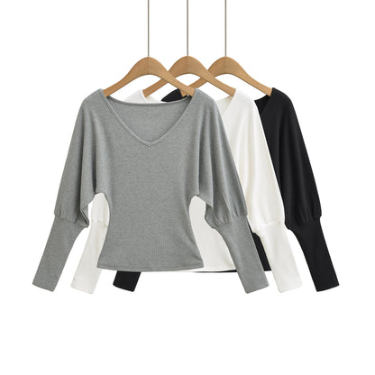 Deep V waist cinched long sleeved T-shirt
