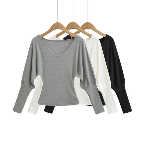 Deep V waist cinched long sleeved T-shirt