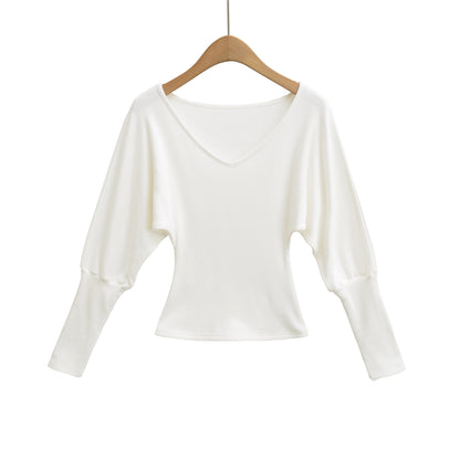 Deep V waist cinched long sleeved T-shirt