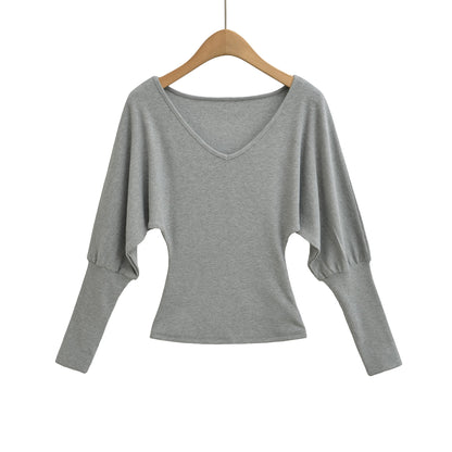 Deep V waist cinched long sleeved T-shirt